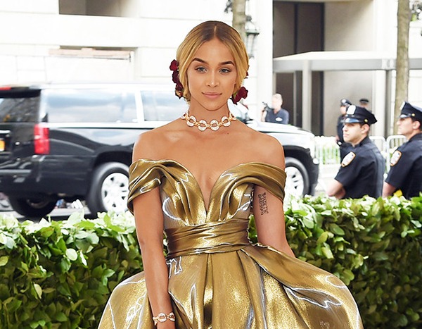 Jasmine Sanders from 2018 Met Gala Red Carpet Fashion | E! News